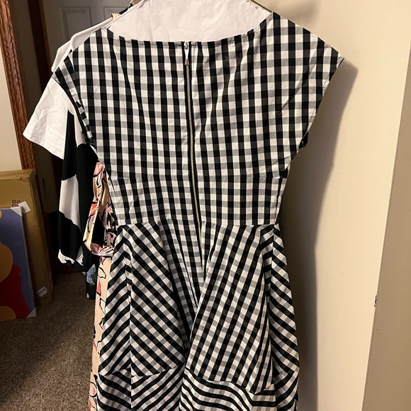 Black and white dress - Picture 2 of 2